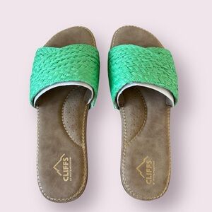 NWT Cliffs by White Mountain Green Raffia Slides 10
